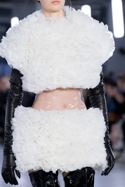 Look 101